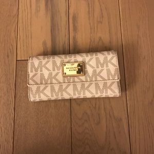Michael Kors White Logo Trifold Wallet